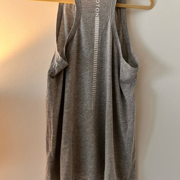 Peloton tank top - Picture 3 of 3